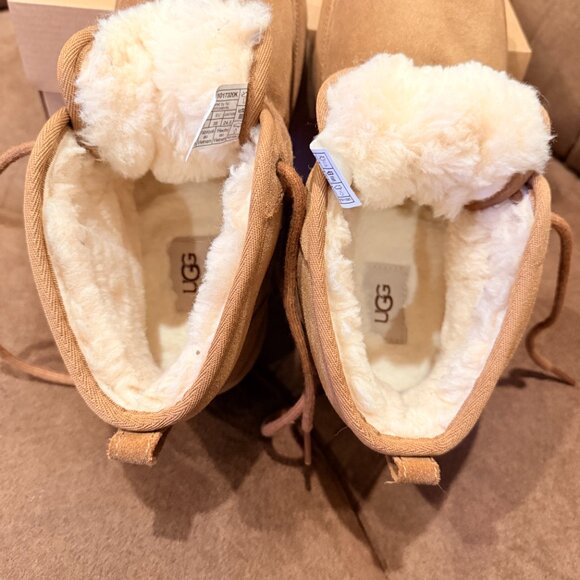 UGG Kids' Neumel II Boot - Picture 3 of 15